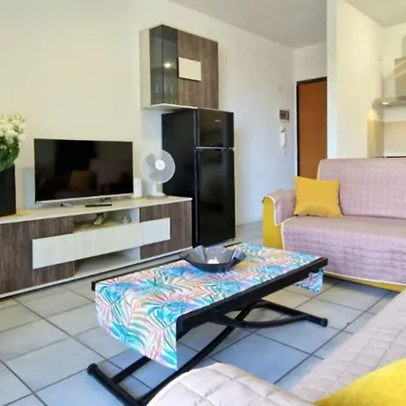 Apartment Large Panoramic Terrace 2-bedroom In Sleeps 4 *