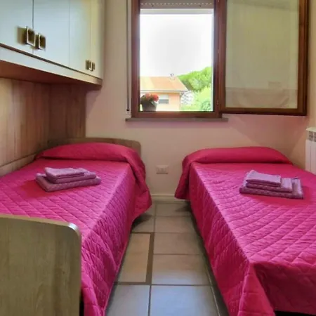 Large Panoramic Terrace 2-bedroom In Sleeps 4 Apartment Viareggio