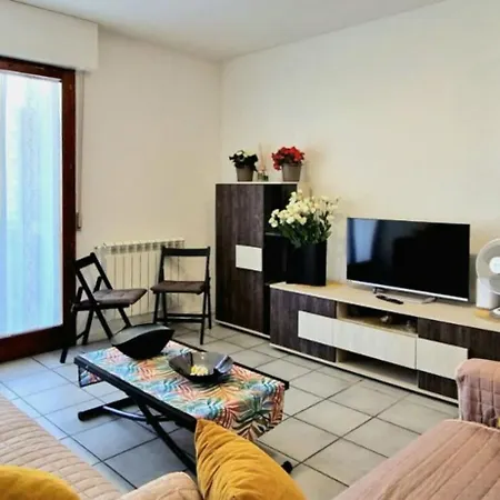 Apartment Large Panoramic Terrace 2-bedroom In Sleeps 4 Viareggio